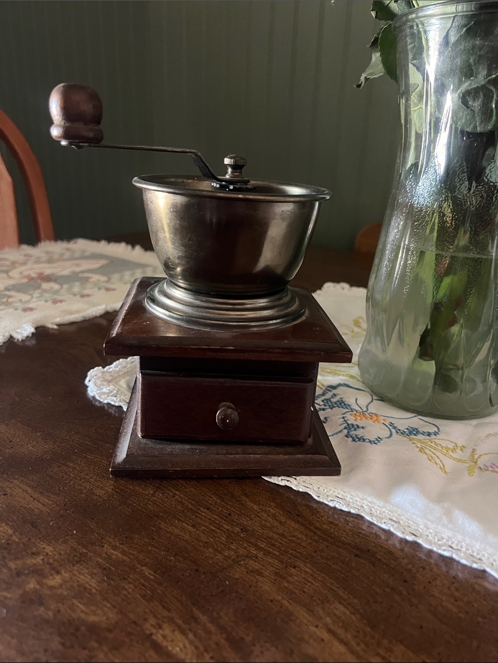 Classic Wooden Manual Coffee Grinder in Brown and Silver